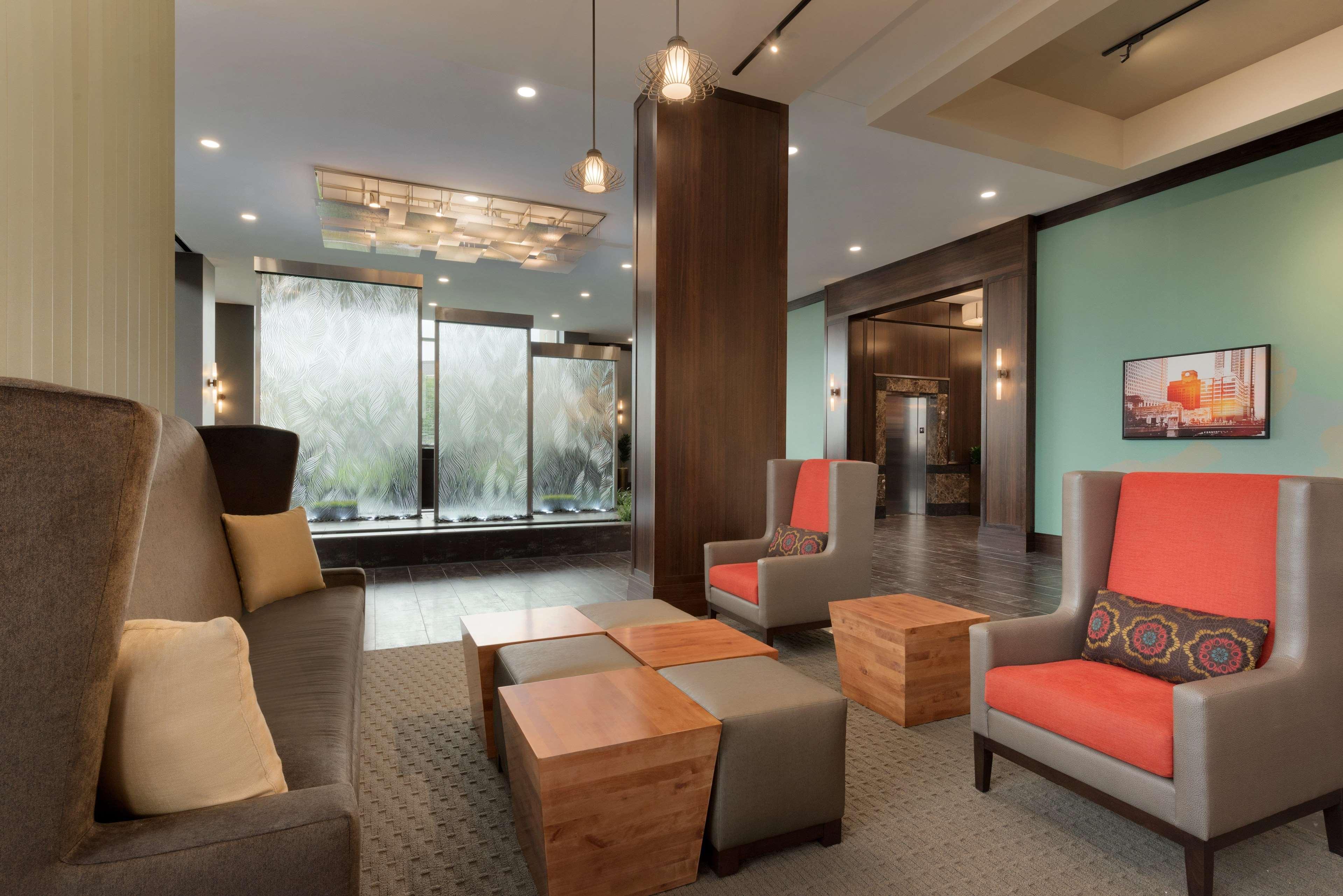 Embassy By Hilton Chicago